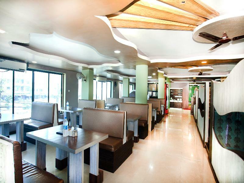 Oyo 343 Pop Life Hotel Banke Εξωτερικό φωτογραφία