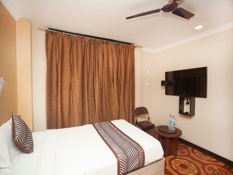 Oyo 343 Pop Life Hotel Banke Εξωτερικό φωτογραφία